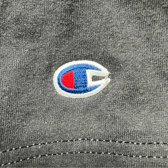 ☀️ Champion UNLV Rebels College Graphic Tee Mens Size Medium Black/Red - Picture 6 of 7